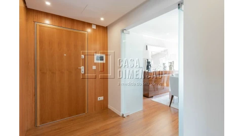 Apartamento T2 para Venda em Oeiras e São Julião da Barra, Paço de Arcos e Caxias