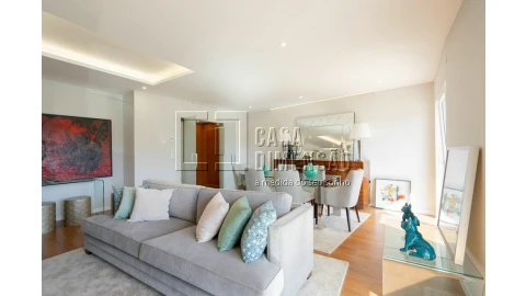 Apartamento T2 para Venda em Oeiras e São Julião da Barra, Paço de Arcos e Caxias