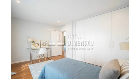 Apartamento T2 para Venda em Oeiras e São Julião da Barra, Paço de Arcos e Caxias