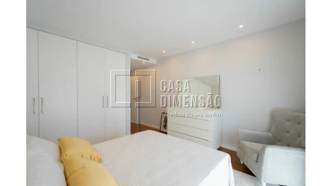 Apartamento T2 para Venda em Oeiras e São Julião da Barra, Paço de Arcos e Caxias