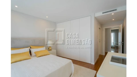 Apartamento T2 para Venda em Oeiras e São Julião da Barra, Paço de Arcos e Caxias