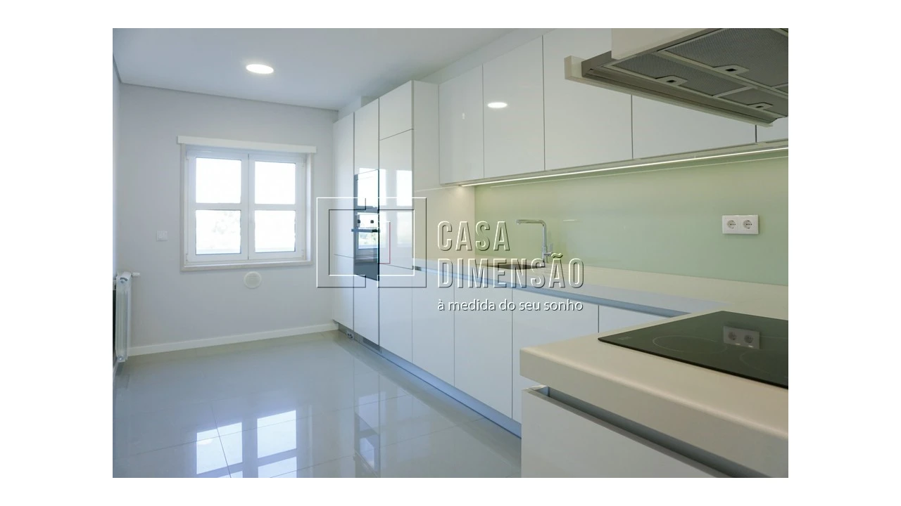 Apartamento T2 para Venda em Carnaxide e Queijas Foto 6