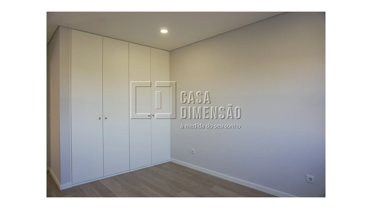 Apartamento T2 para Venda em Carnaxide e Queijas Foto 15
