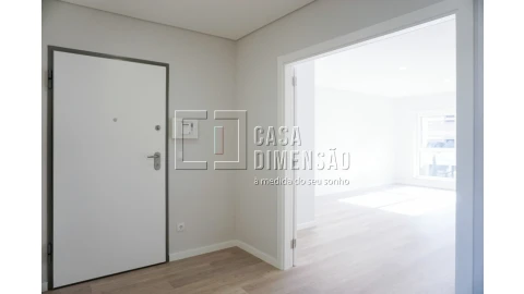 Apartamento T2 para Venda em Carnaxide e Queijas