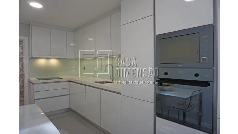 Apartamento T2 para Venda em Carnaxide e Queijas