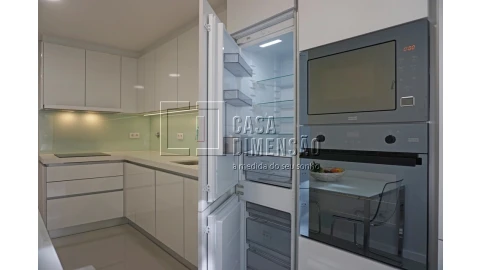 Apartamento T2 para Venda em Carnaxide e Queijas