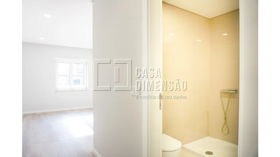 Apartamento T2 para Venda em Carnaxide e Queijas Foto 17