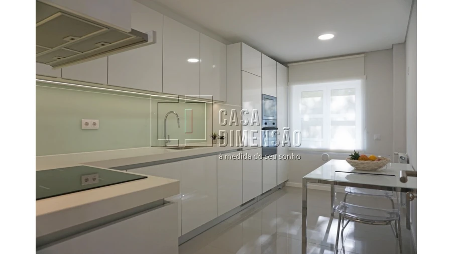 Apartamento T2 para Venda em Carnaxide e Queijas Foto 41