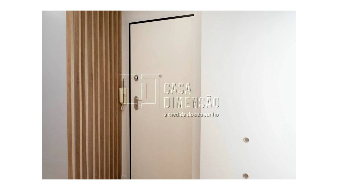 Apartamento T2 para Venda em Benfica Foto 5