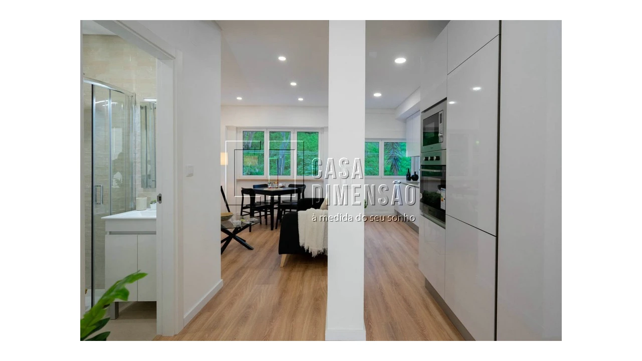 Apartamento T2 para Venda em Benfica Foto 6