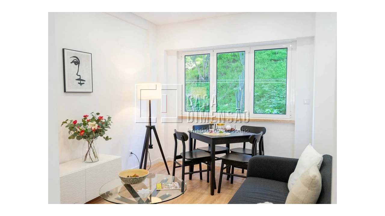 Apartamento T2 para Venda em Benfica Foto 7