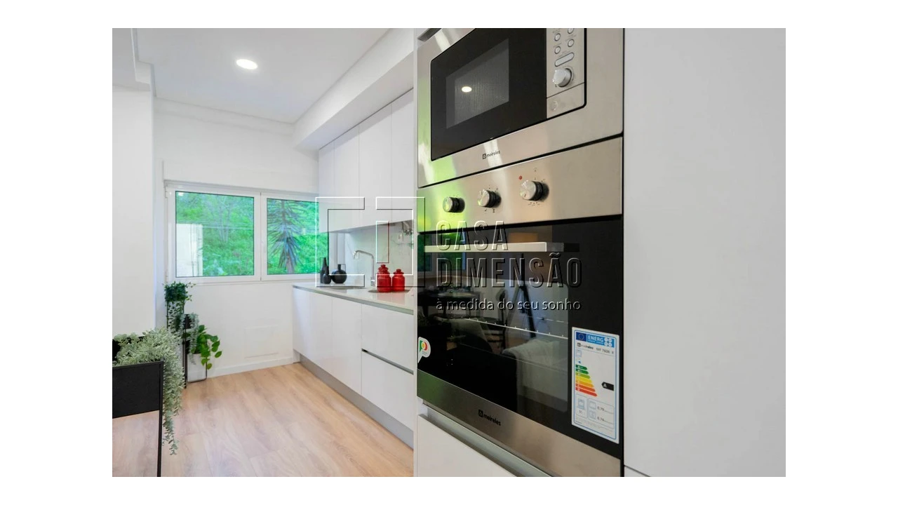Apartamento T2 para Venda em Benfica Foto 18