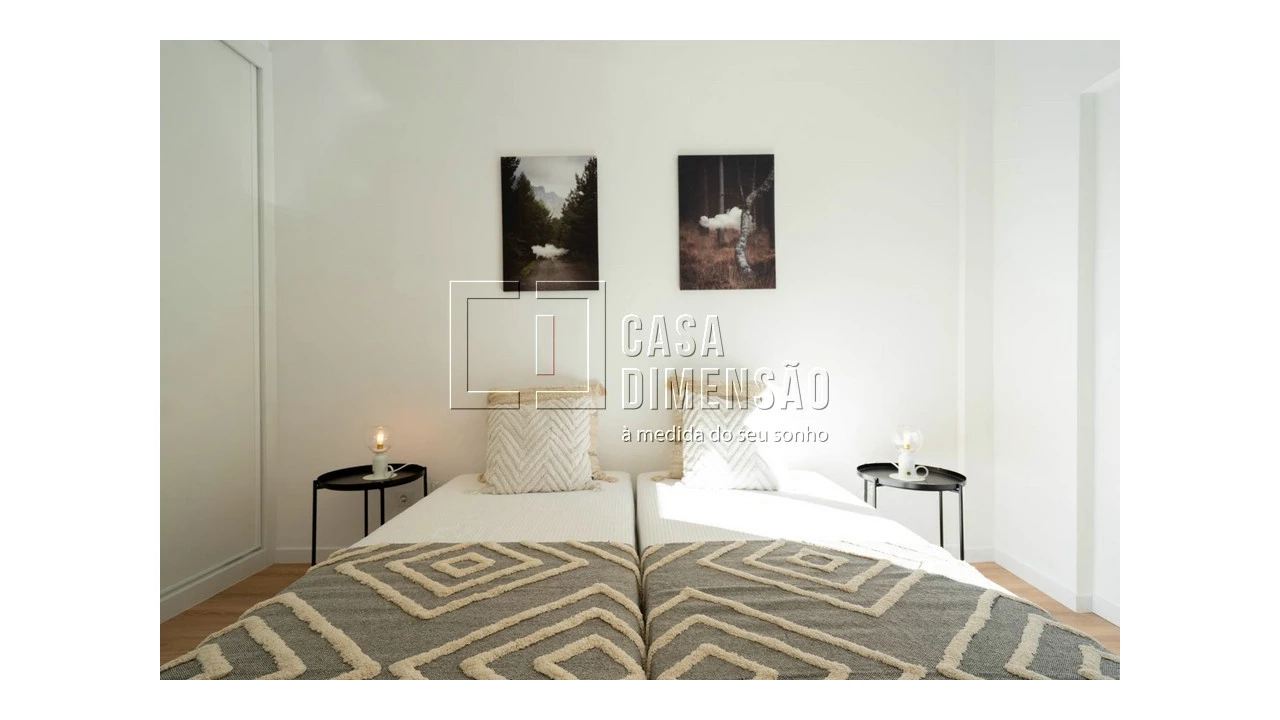 Apartamento T2 para Venda em Benfica Foto 29