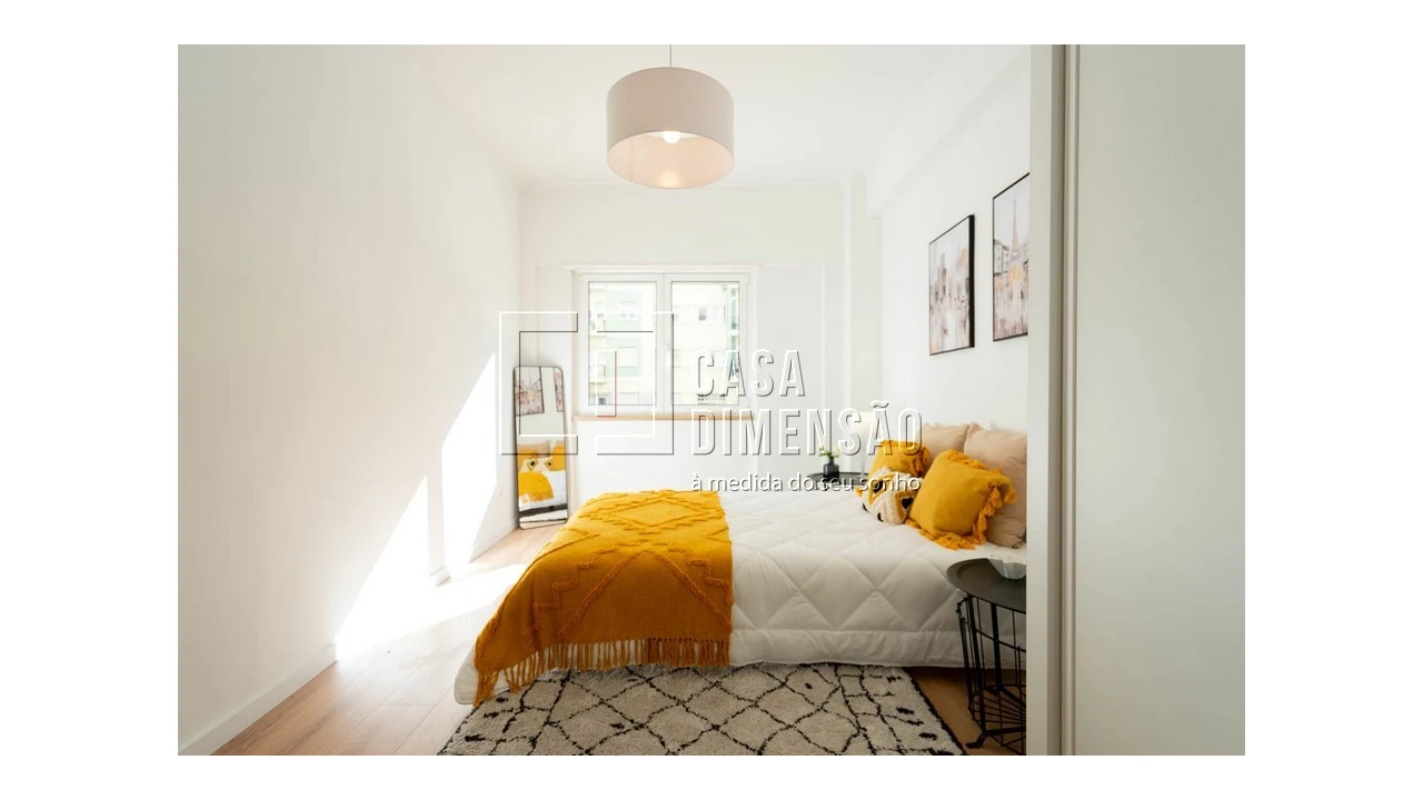 Apartamento T2 para Venda em Benfica Foto 34