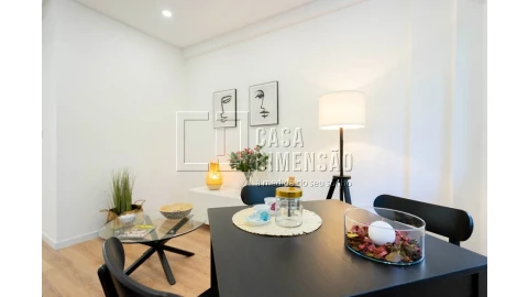 Apartamento T2 para Venda em Benfica