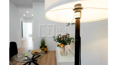 Apartamento T2 para Venda em Benfica