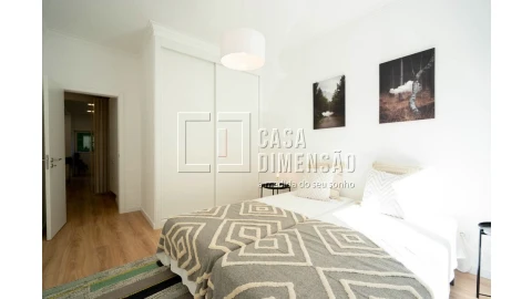 Apartamento T2 para Venda em Benfica