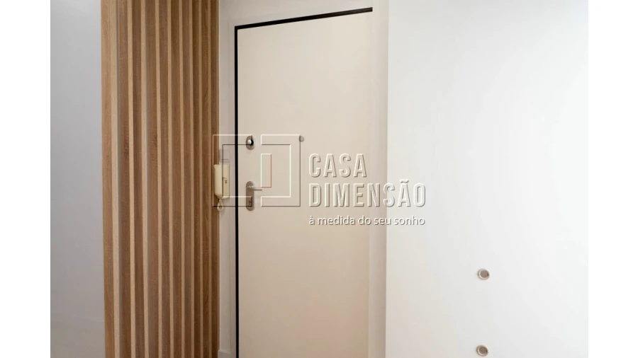 Apartamento T2 para Venda em Benfica Foto 5