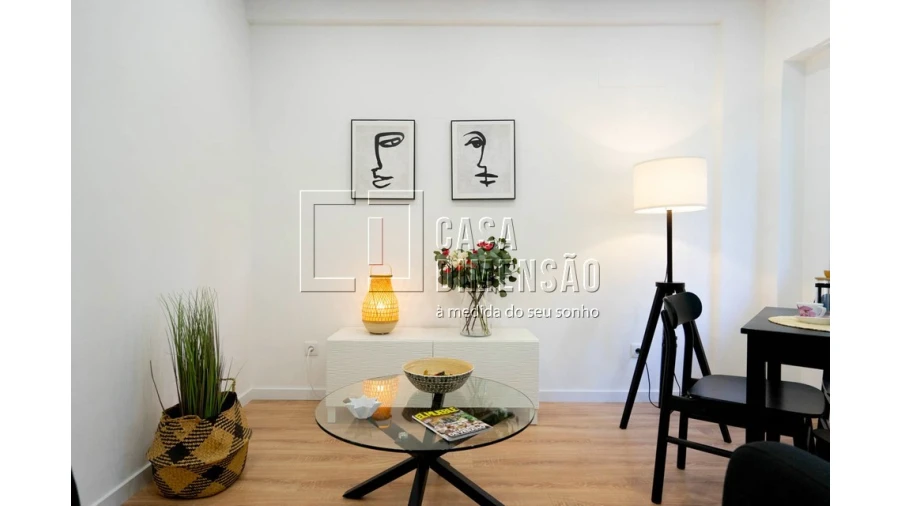Apartamento T2 para Venda em Benfica Foto 10