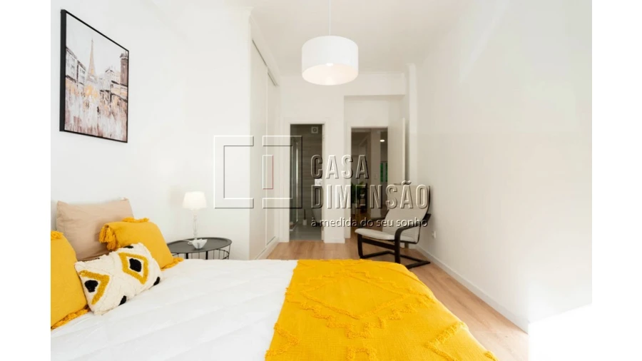 Apartamento T2 para Venda em Benfica Foto 36