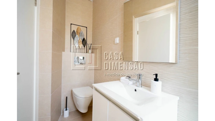 Apartamento T2 para Venda em Penha de França Foto 21