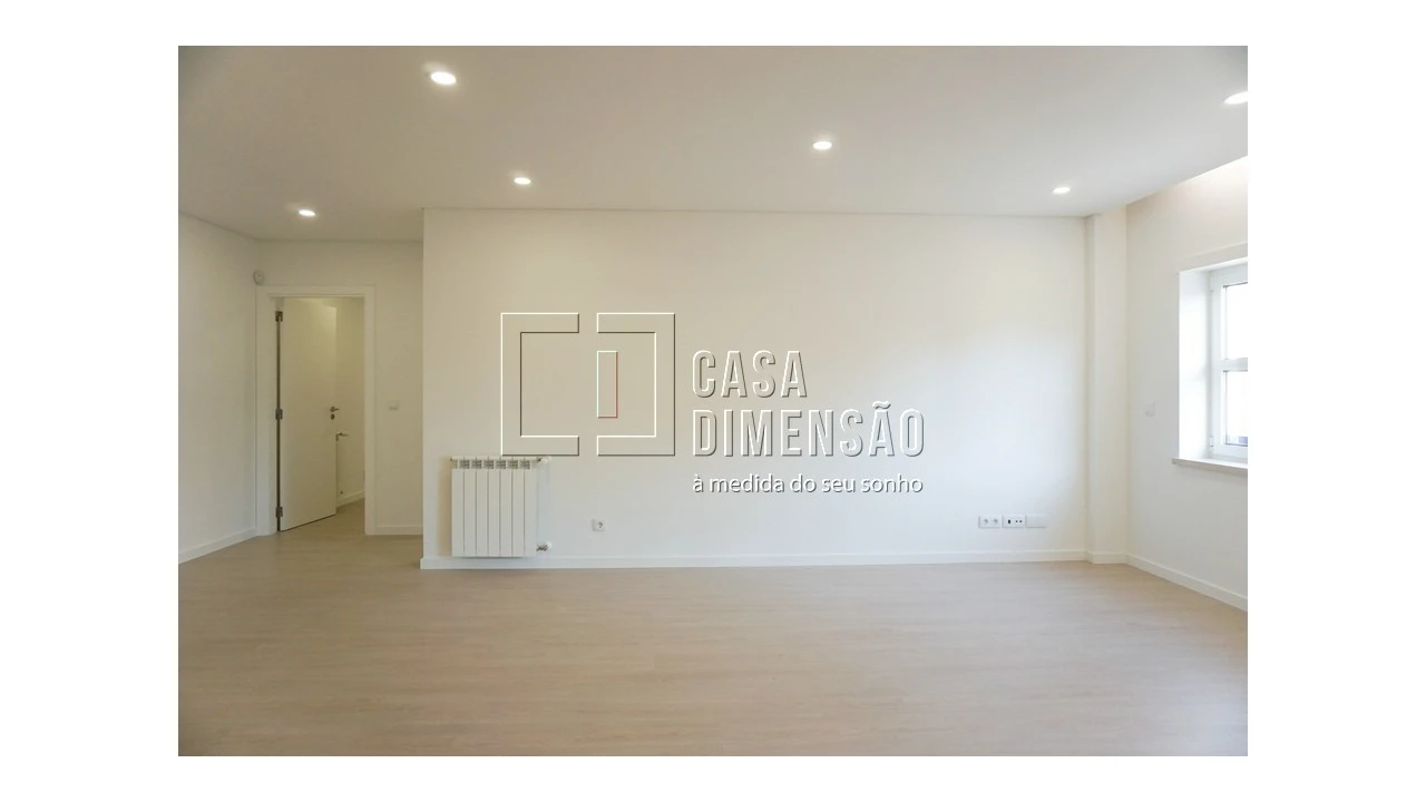 Apartamento T2 para Venda em Carnaxide e Queijas Foto 5
