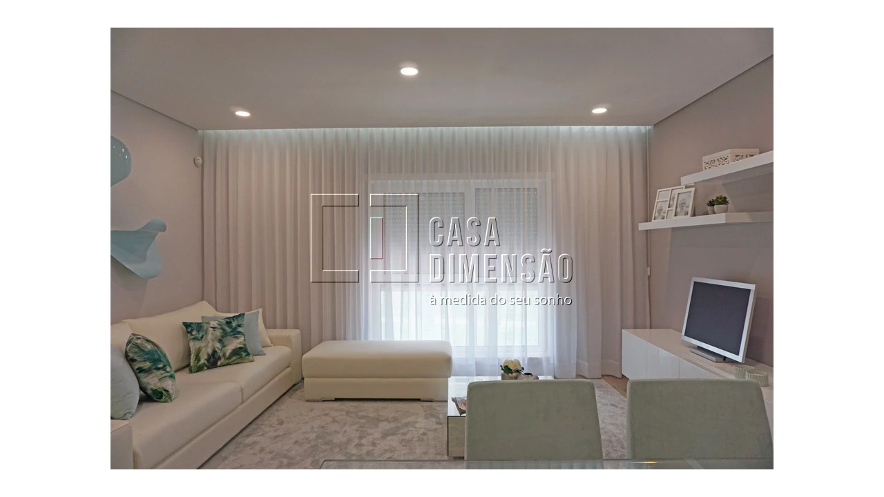 Apartamento T2 para Venda em Carnaxide e Queijas Foto 37