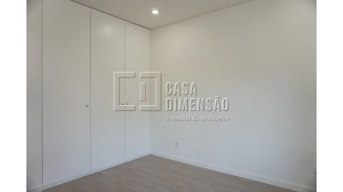Apartamento T2 para Venda em Carnaxide e Queijas