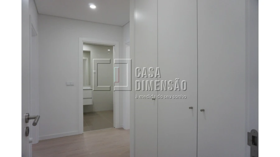 Apartamento T2 para Venda em Carnaxide e Queijas Foto 17