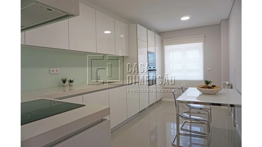Apartamento T2 para Venda em Carnaxide e Queijas Foto 45
