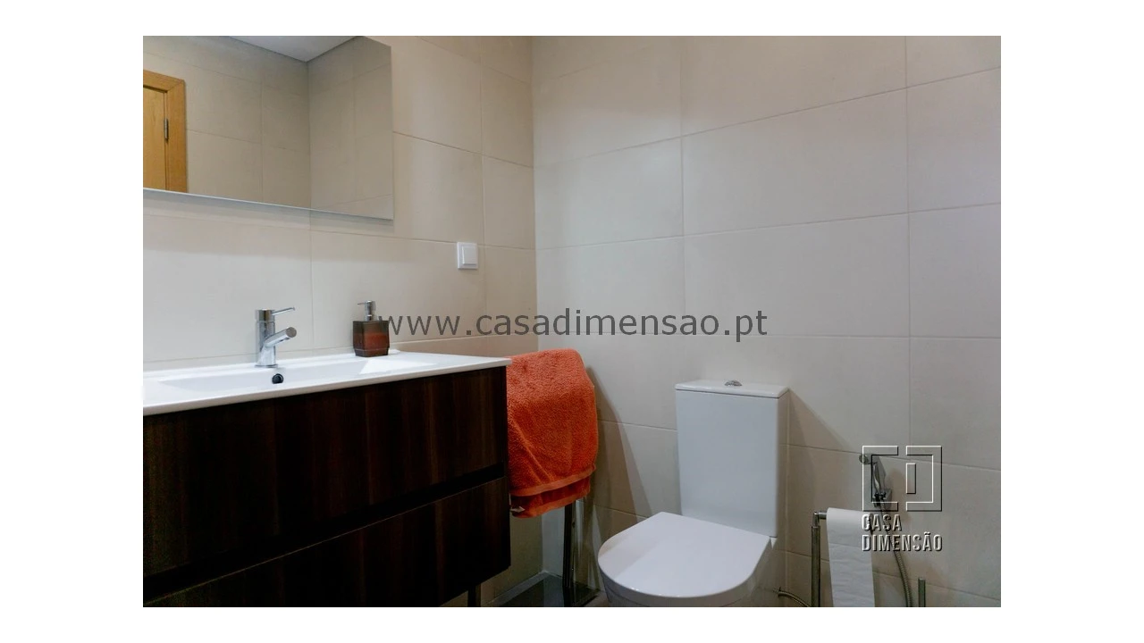 Moradia T4 para Venda em Barcarena Foto 31