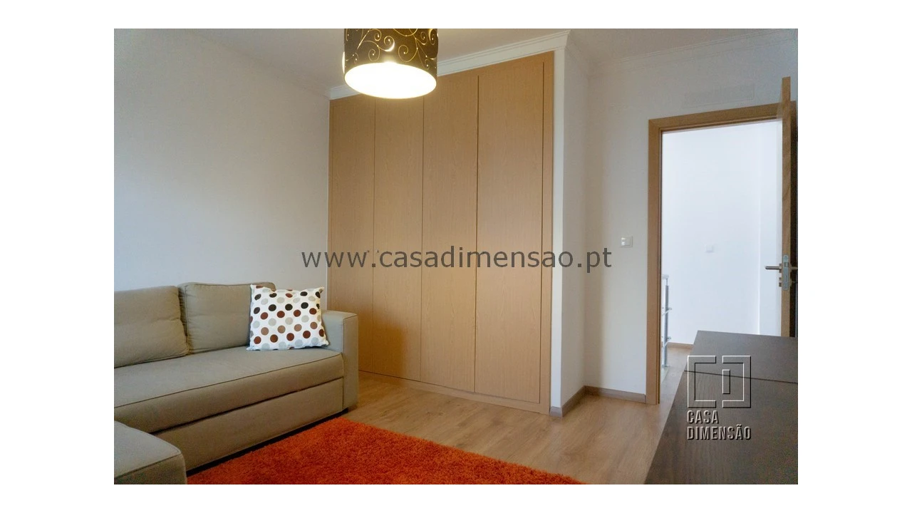 Moradia T4 para Venda em Barcarena Foto 36