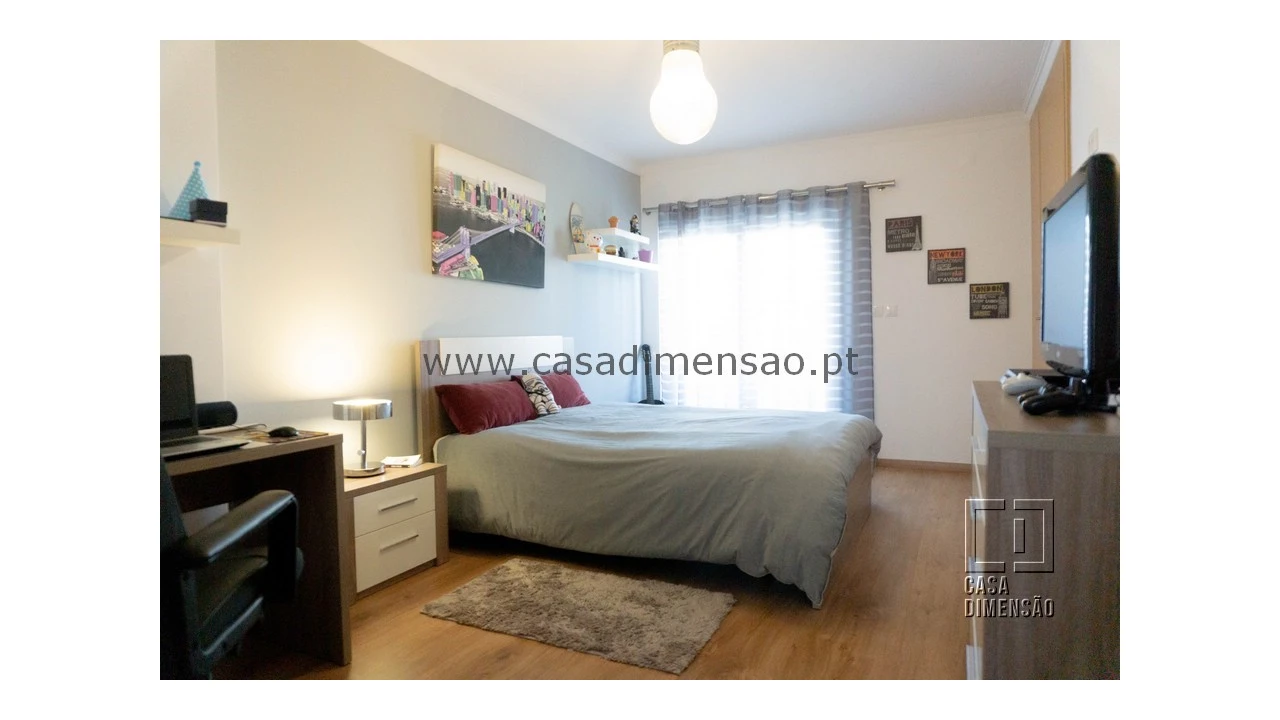 Moradia T4 para Venda em Barcarena Foto 38