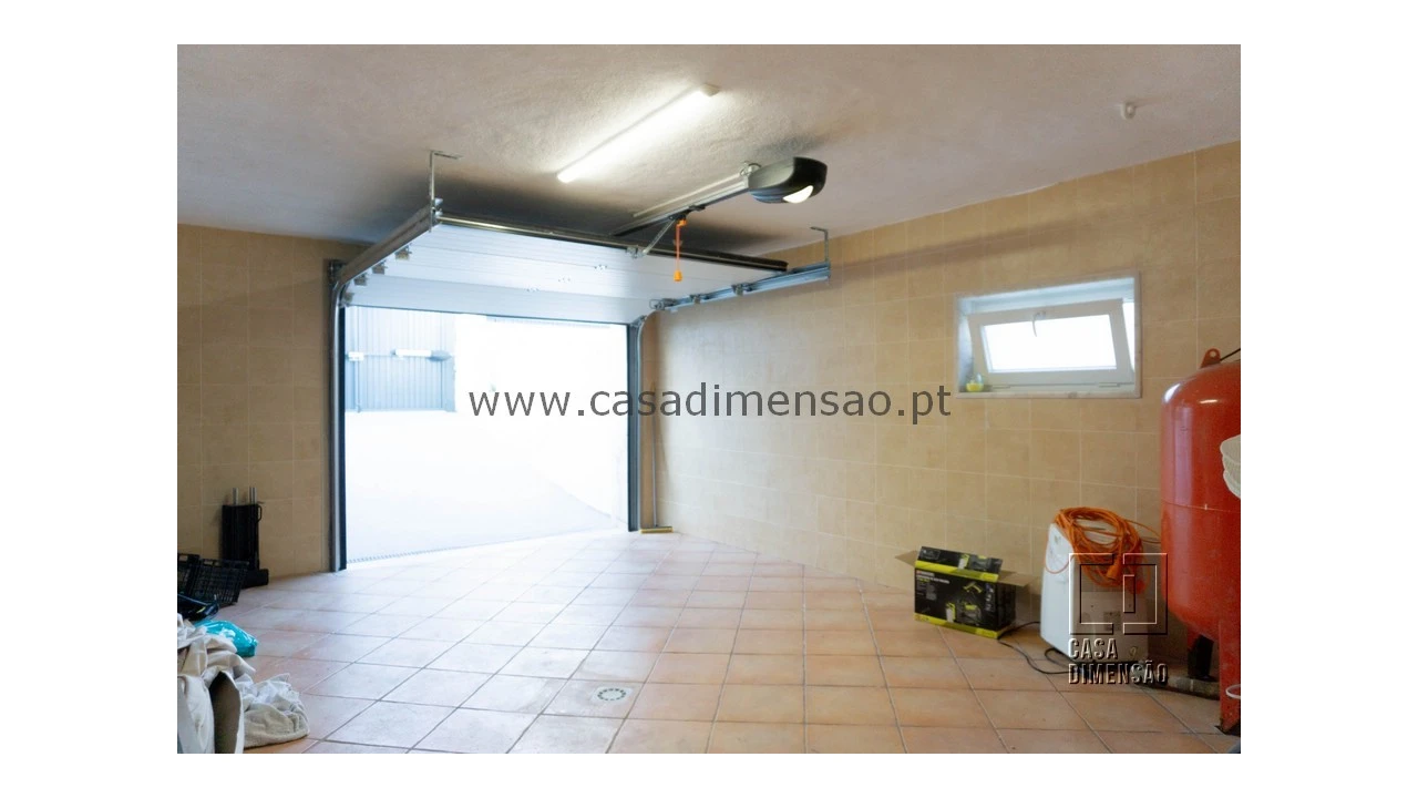 Moradia T4 para Venda em Barcarena Foto 45