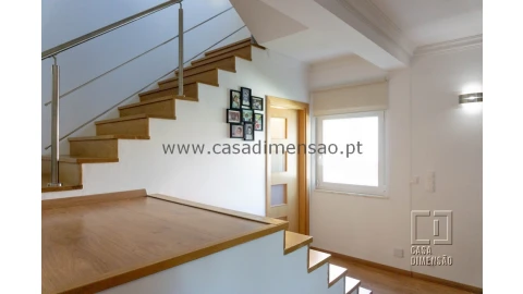 Moradia T4 para Venda em Barcarena