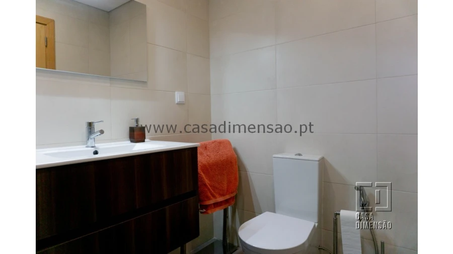 Moradia T4 para Venda em Barcarena Foto 31