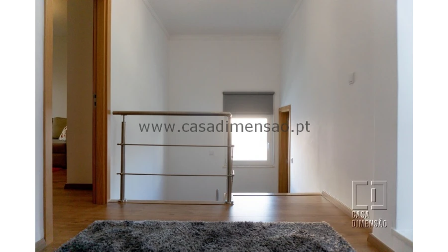 Moradia T4 para Venda em Barcarena Foto 34