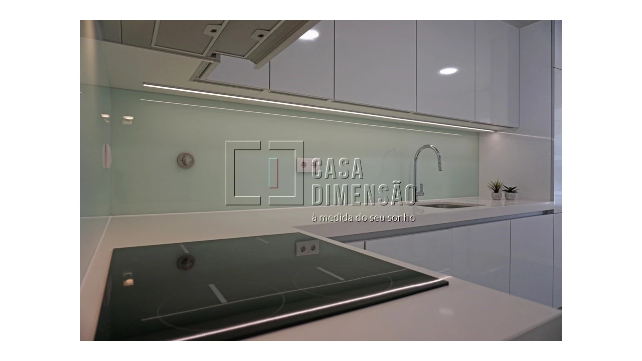 Apartamento T2 para Venda em Carnaxide e Queijas Foto 19
