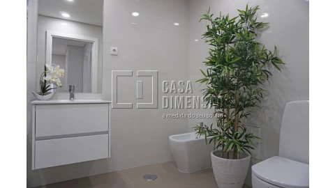 Apartamento T2 para Venda em Carnaxide e Queijas