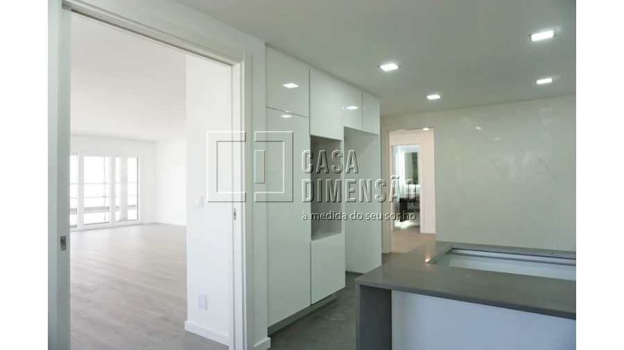 Apartamento T2 para Venda em Porto Salvo Foto 20