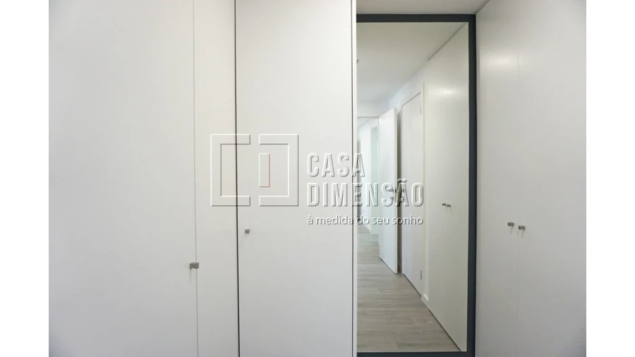 Apartamento T2 para Venda em Porto Salvo Foto 44