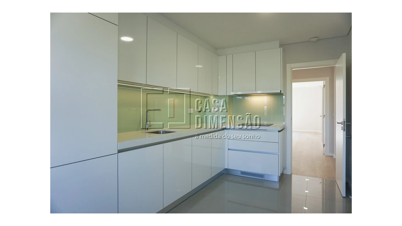 Apartamento T2 para Venda em Carnaxide e Queijas Foto 10