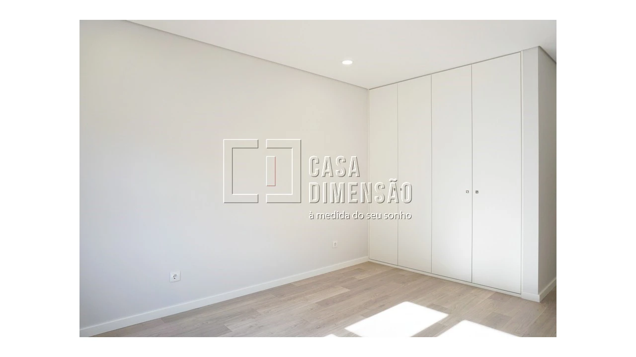Apartamento T2 para Venda em Carnaxide e Queijas Foto 19