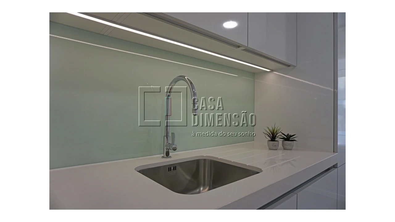 Apartamento T2 para Venda em Carnaxide e Queijas Foto 43