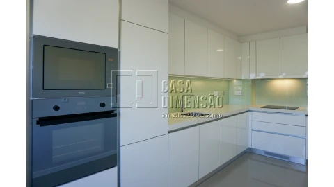 Apartamento T2 para Venda em Carnaxide e Queijas