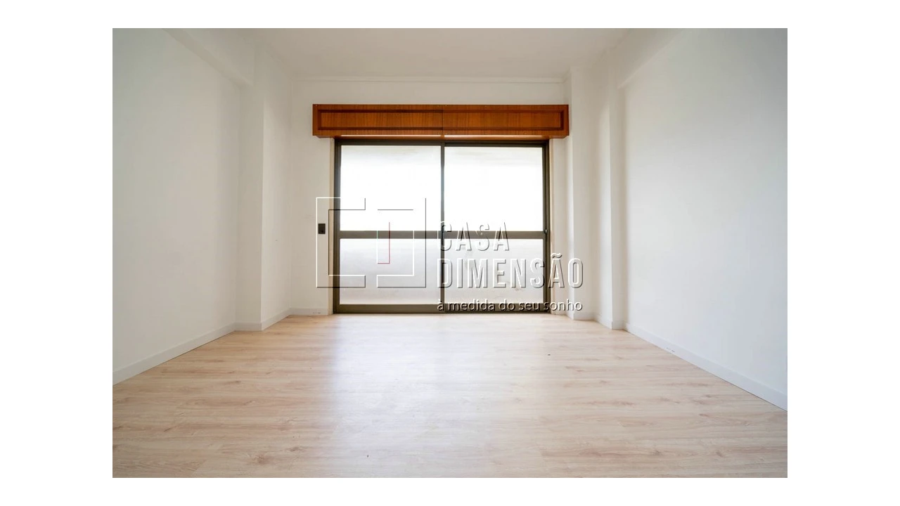Apartamento T2 para Venda em Carnaxide e Queijas Foto 11