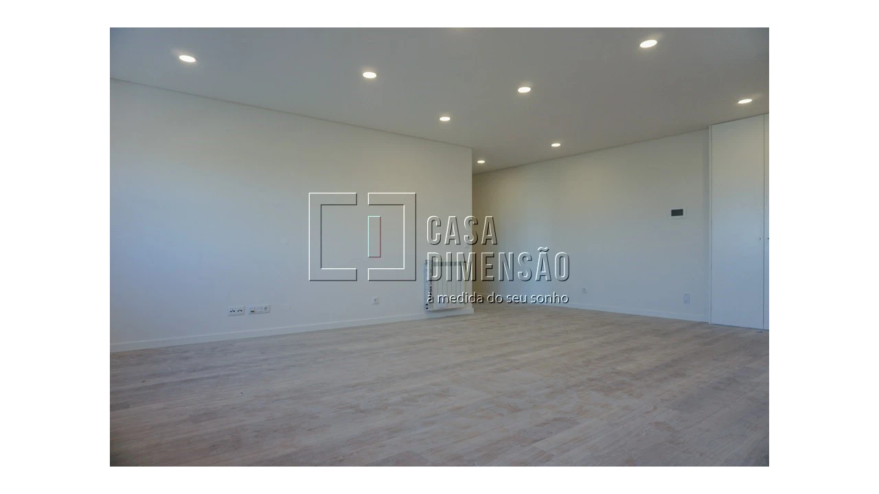 Apartamento T3 para Venda em Carnaxide e Queijas Foto 5