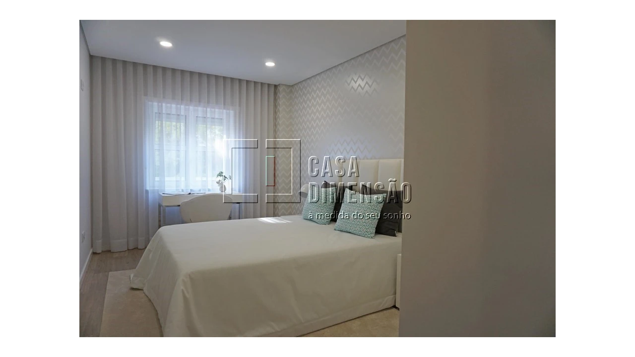 Apartamento T3 para Venda em Carnaxide e Queijas Foto 41