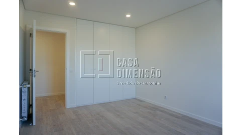 Apartamento T3 para Venda em Carnaxide e Queijas