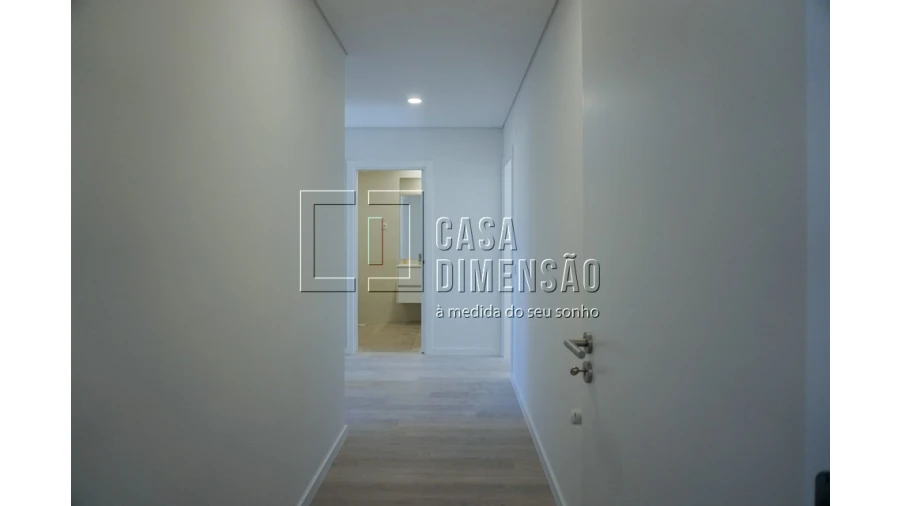 Apartamento T3 para Venda em Carnaxide e Queijas Foto 7